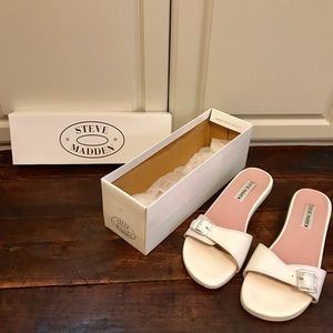 Steve Madden White Leather Open Toed Shoes